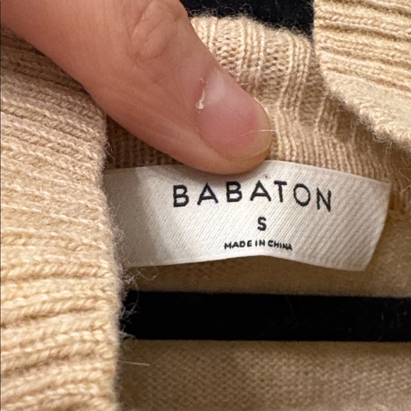 Aritzia wool cashmere blend tan sweater Babaton - Picture 3 of 11
